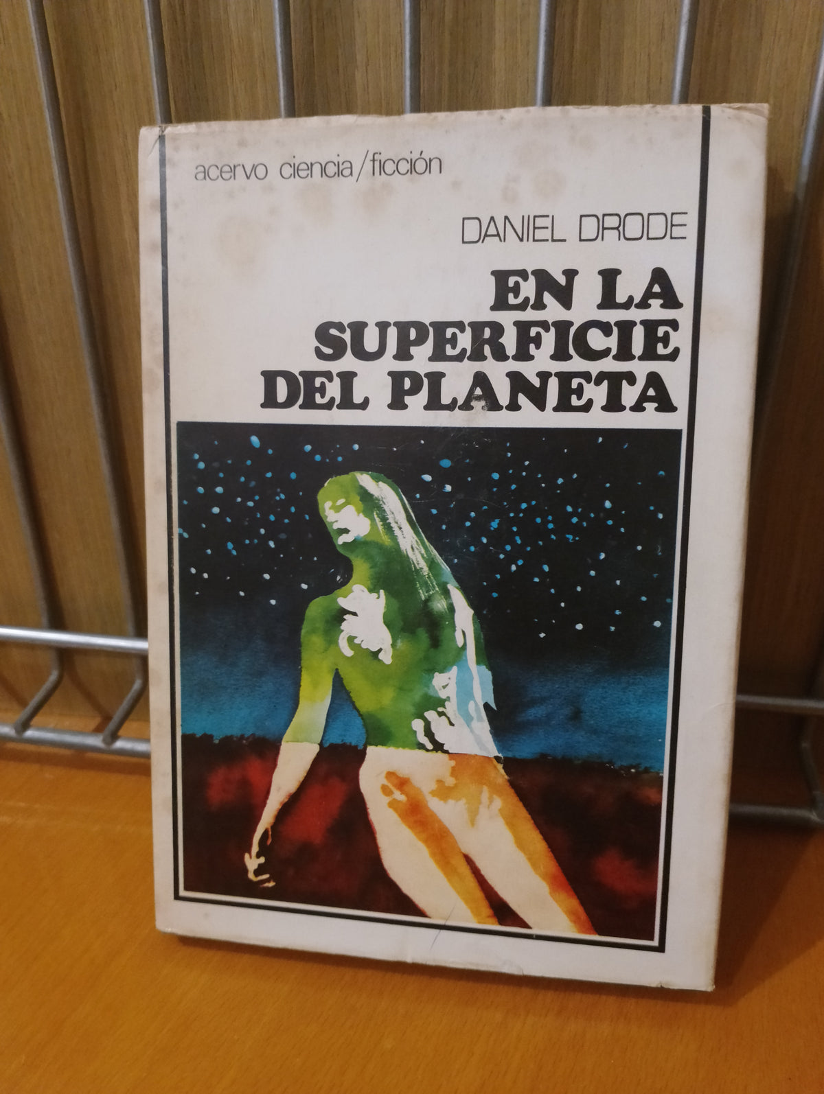 En la superficie del planeta. Daniel Drode