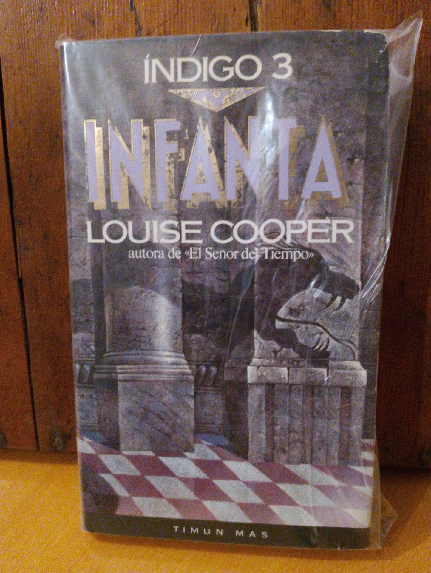 Infanta. Louise Cooper