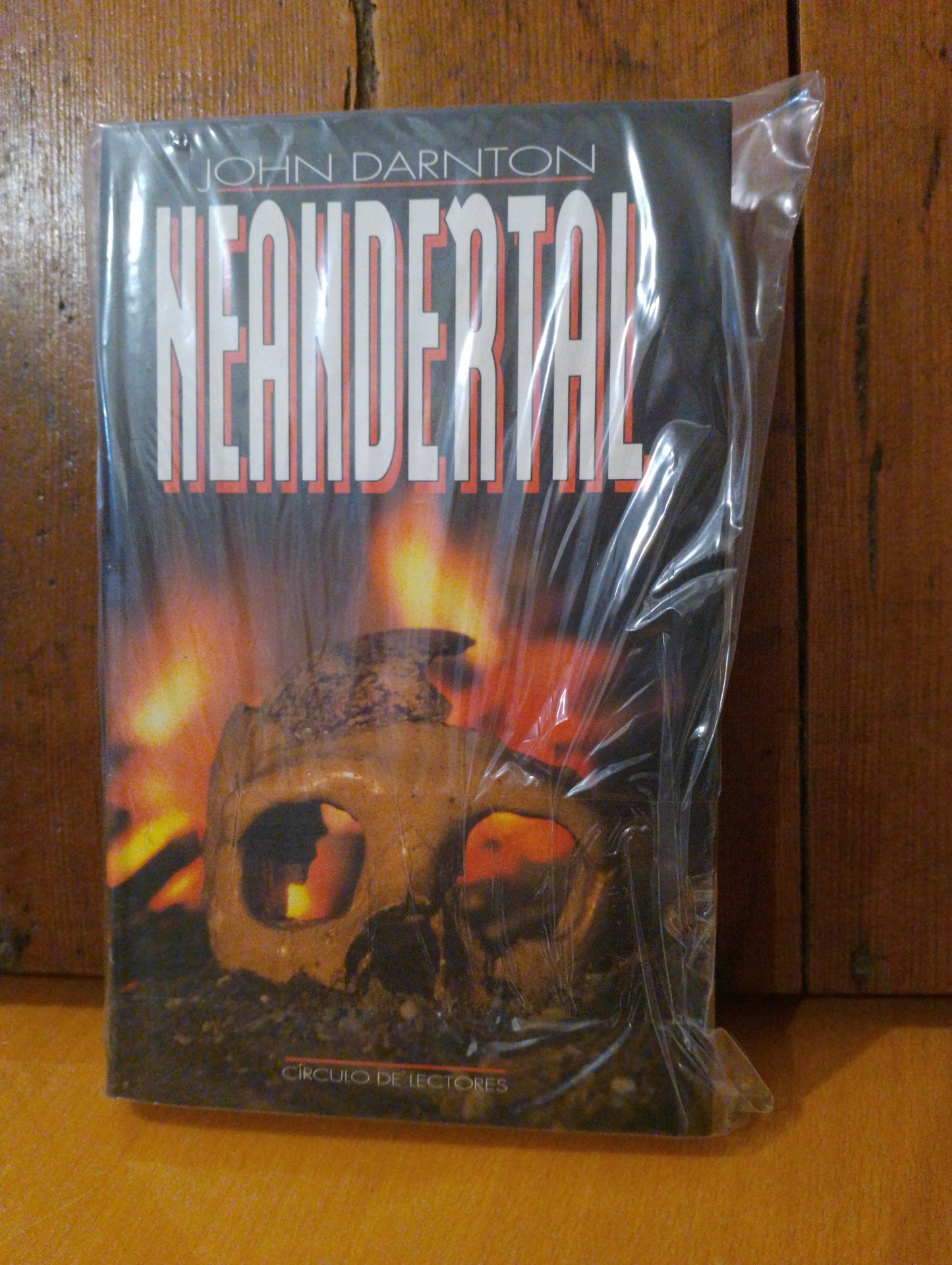 Neandertal. Hon Darnton