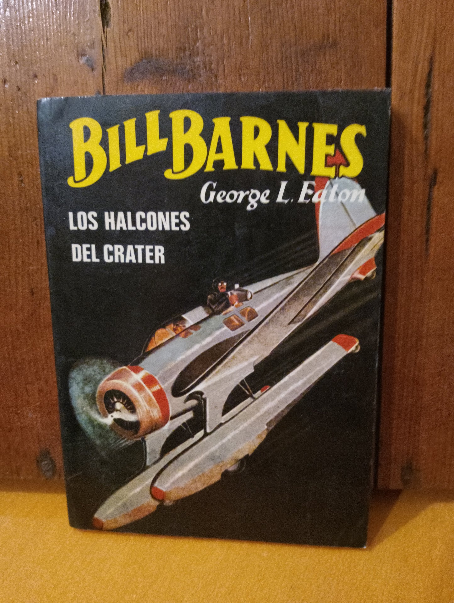 Los halcones de Crater. George L. Eáton