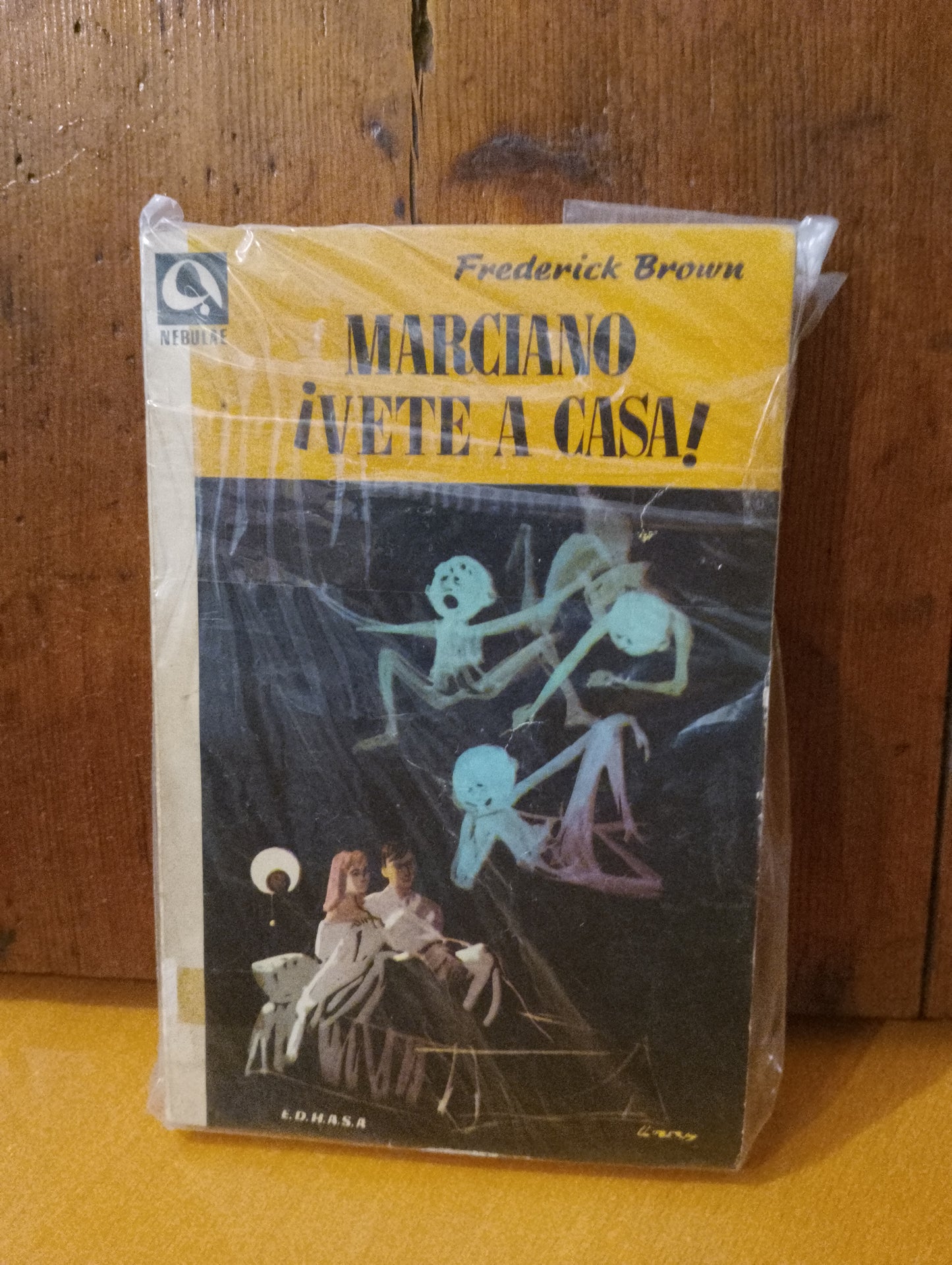 Marciano, vete a casa. Fredric Brown