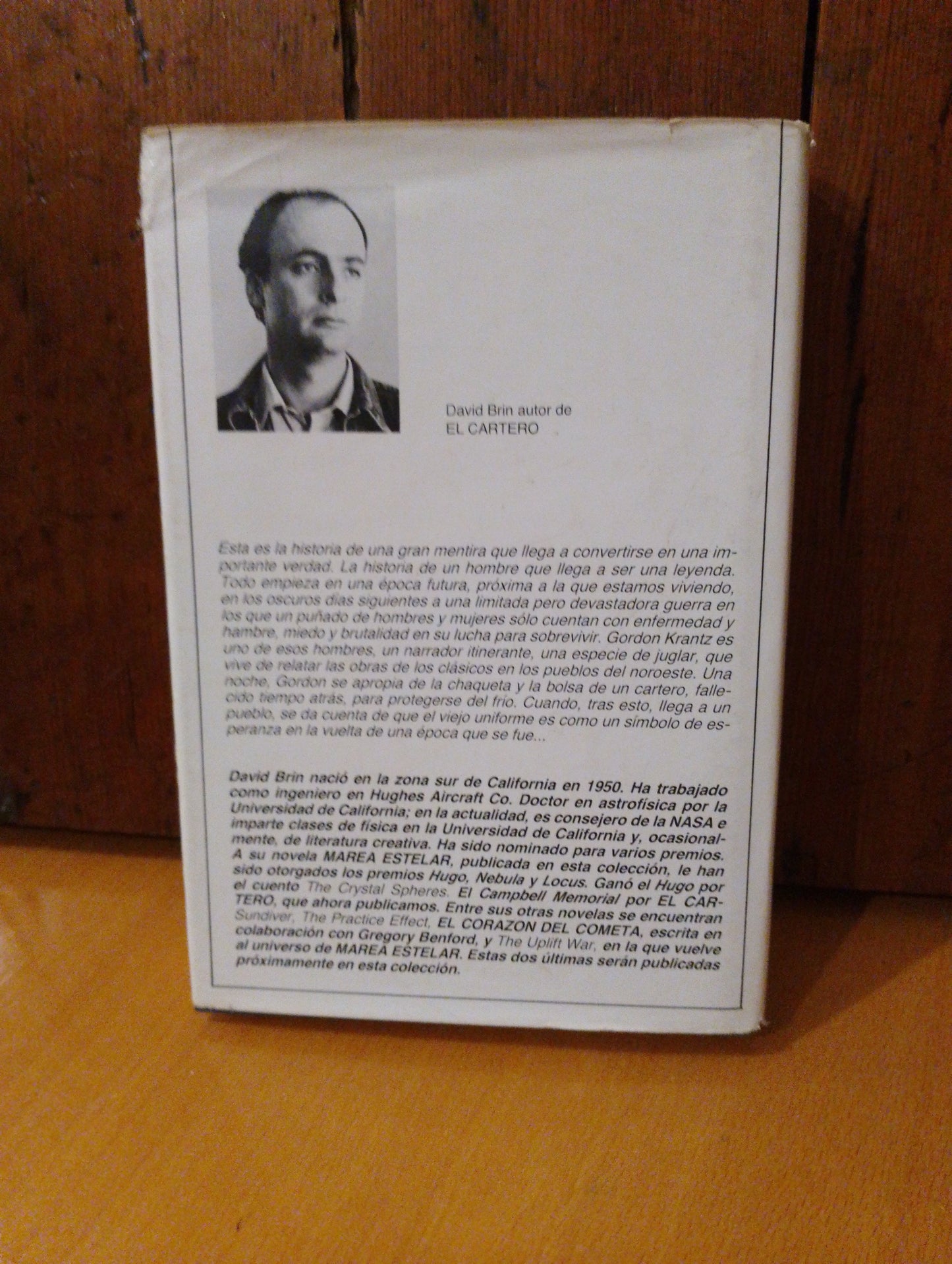 El cartero. David Brin