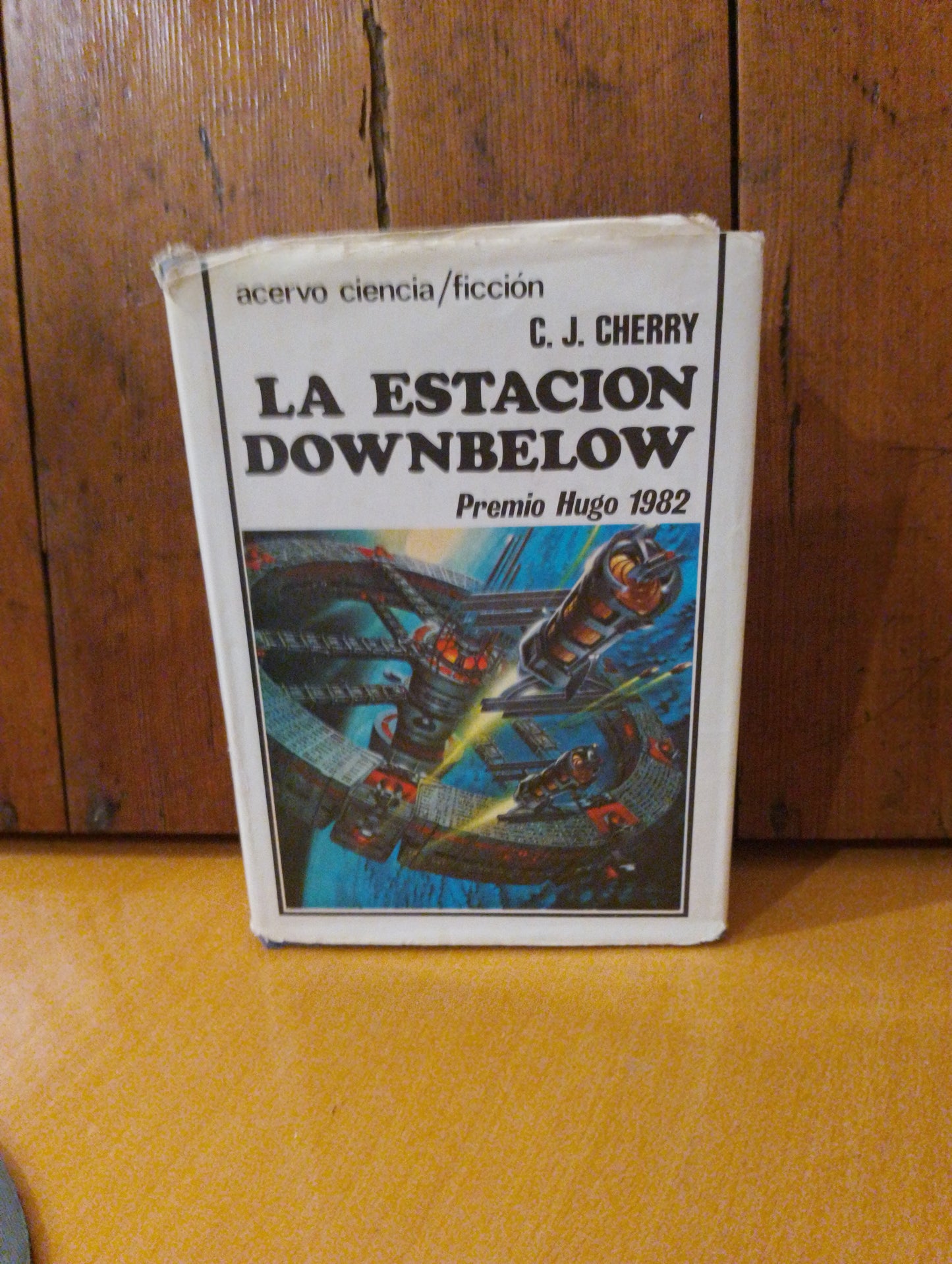 La estación Downbelow. C.J. Cherryh