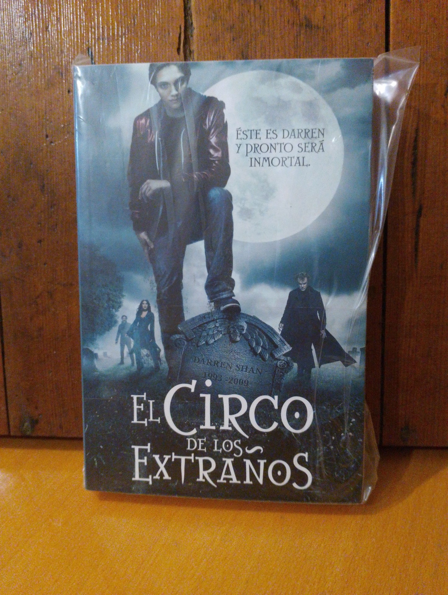 El circo de los extraños