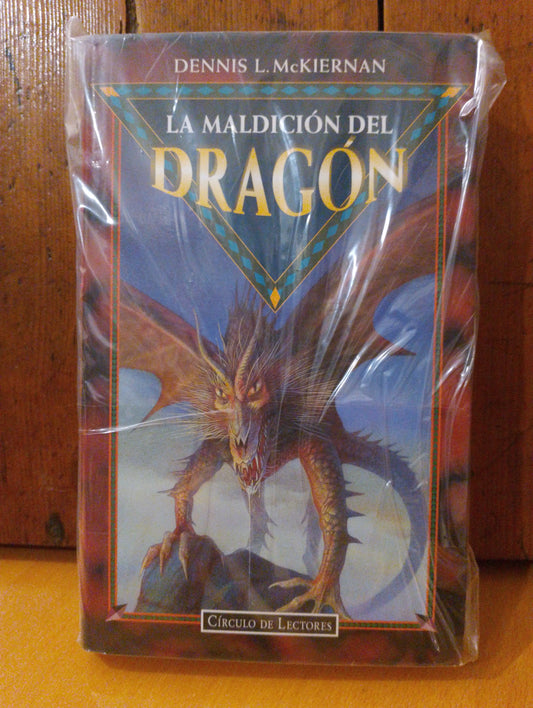 La maldición del dragón. Dennis L. McKiernan