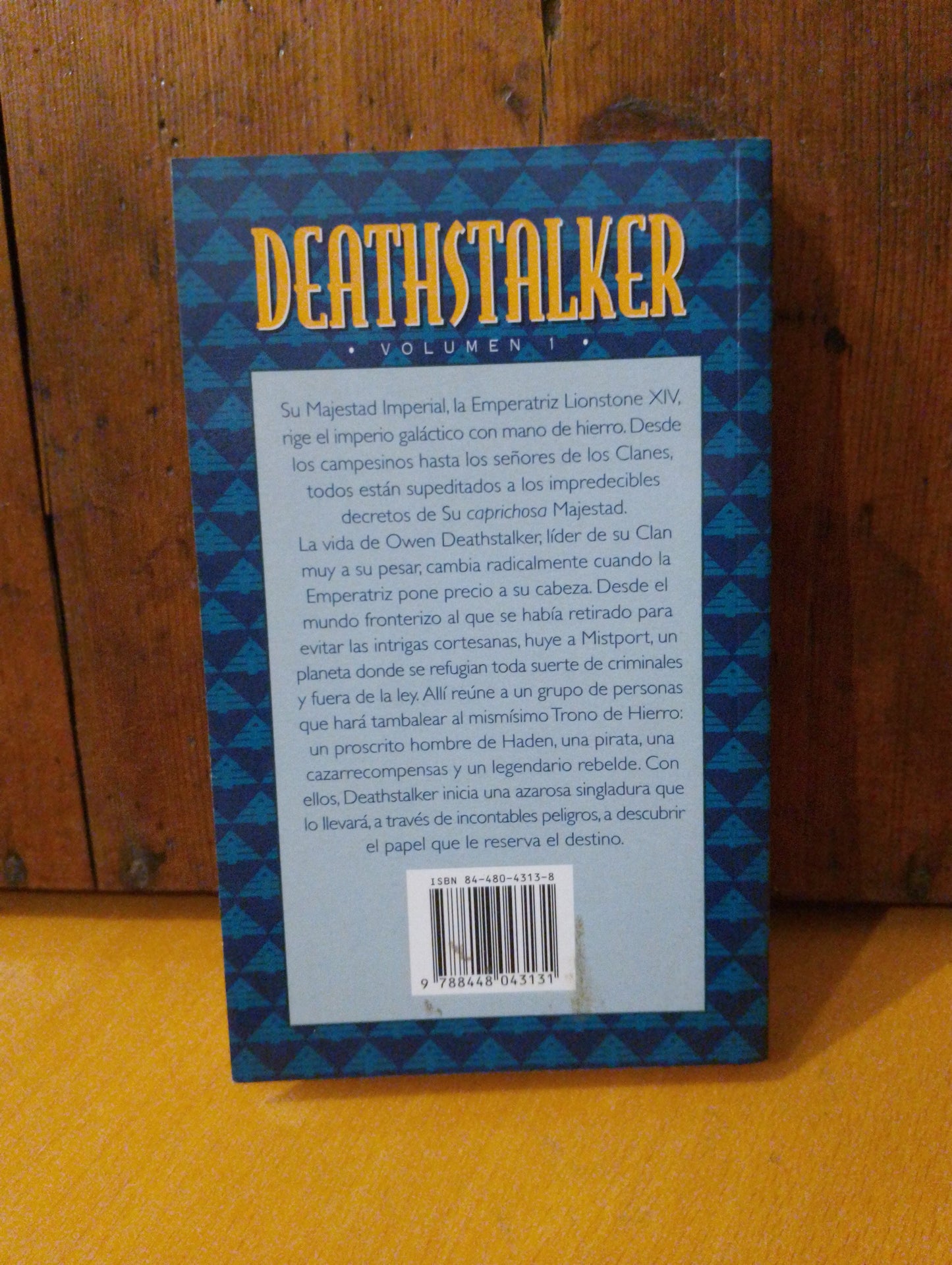 El trono de hierro. Simon R. Green