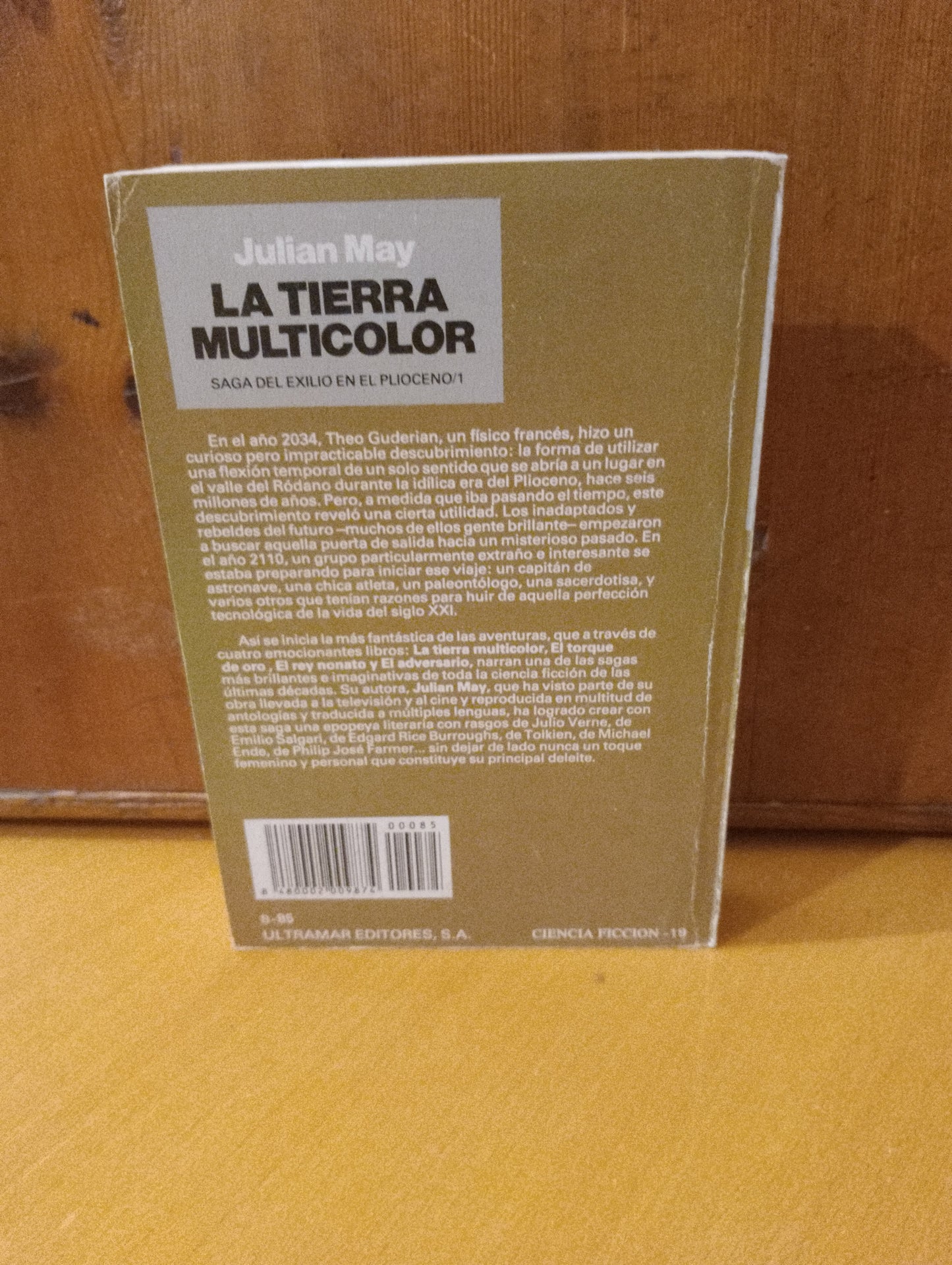 La tierra multicolor. Julián May