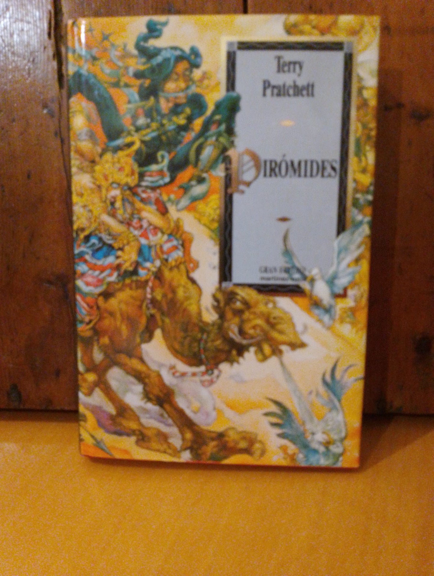Piromides. Terry Pratchett