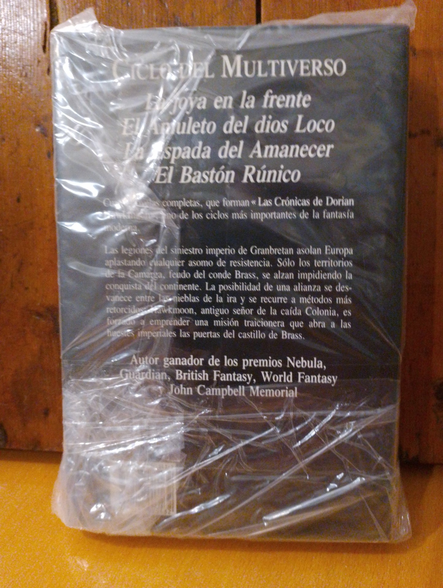 El bastón rúnico. Michael Moorcock