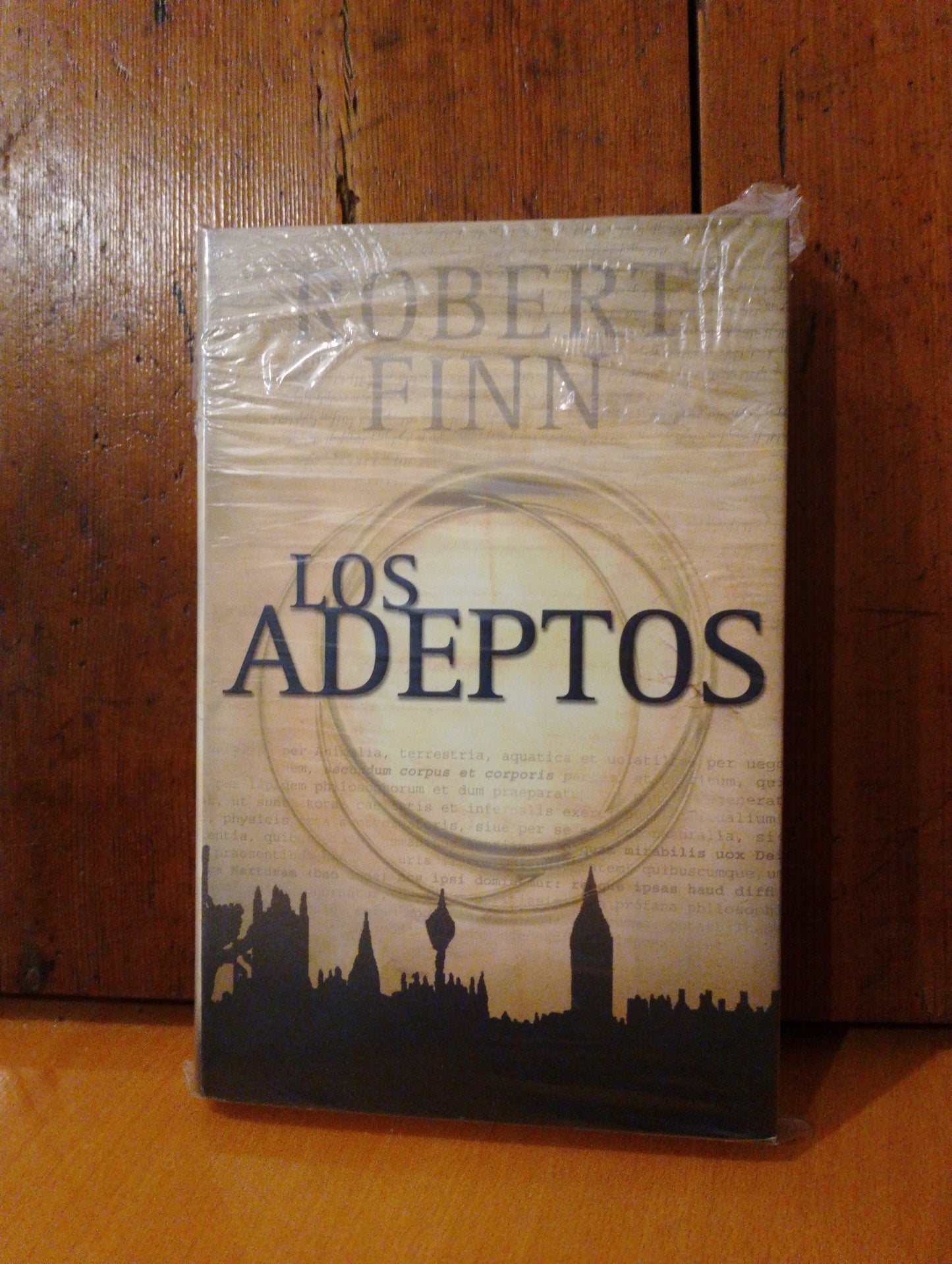Los adeptos. Robert Finn