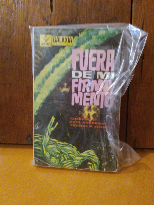 Fuera de mi firmamento. James Bliss. Poul Anderson. Thomas S. Scorpia