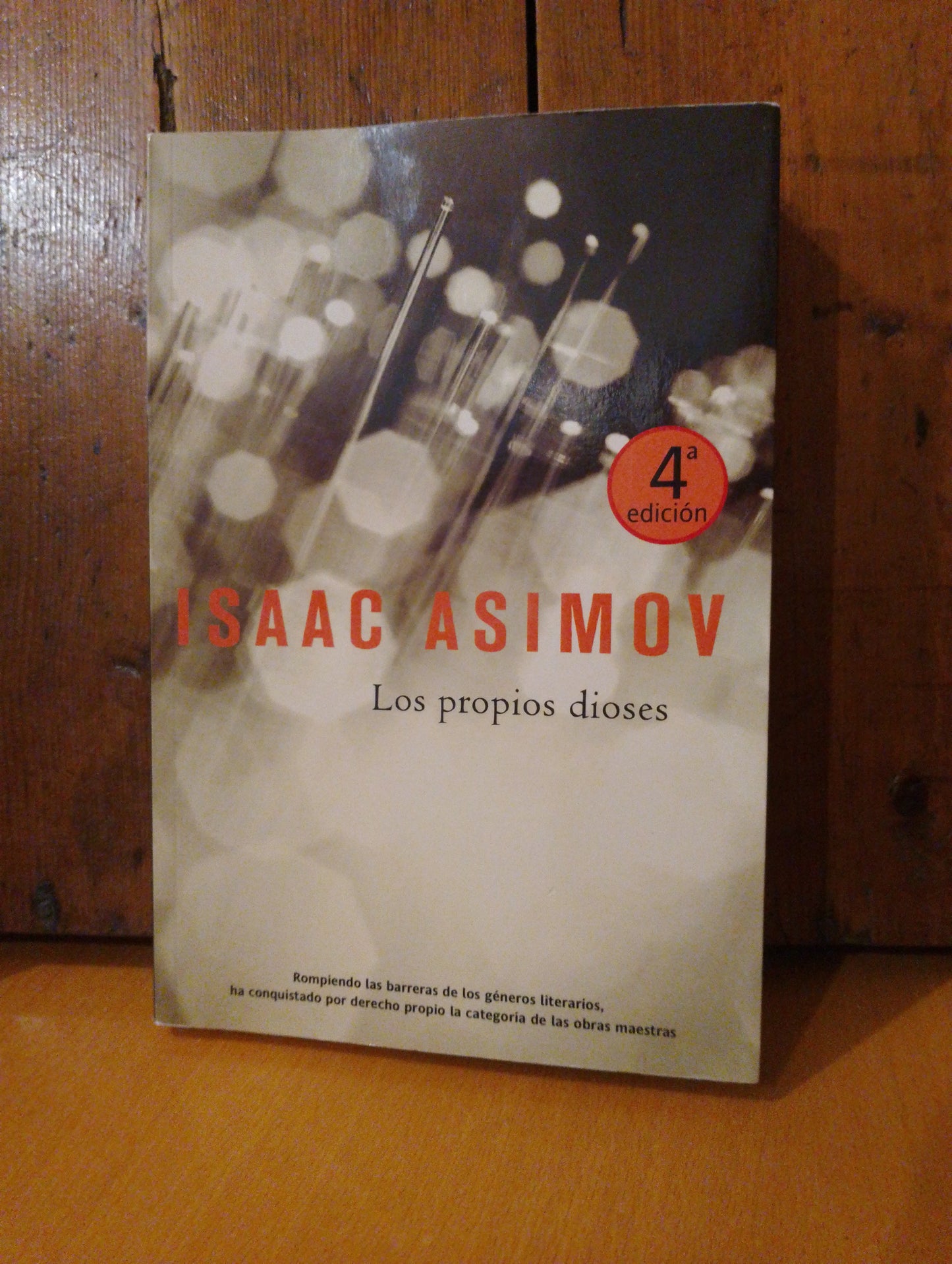 Los propios dioses. Isaac Asimov