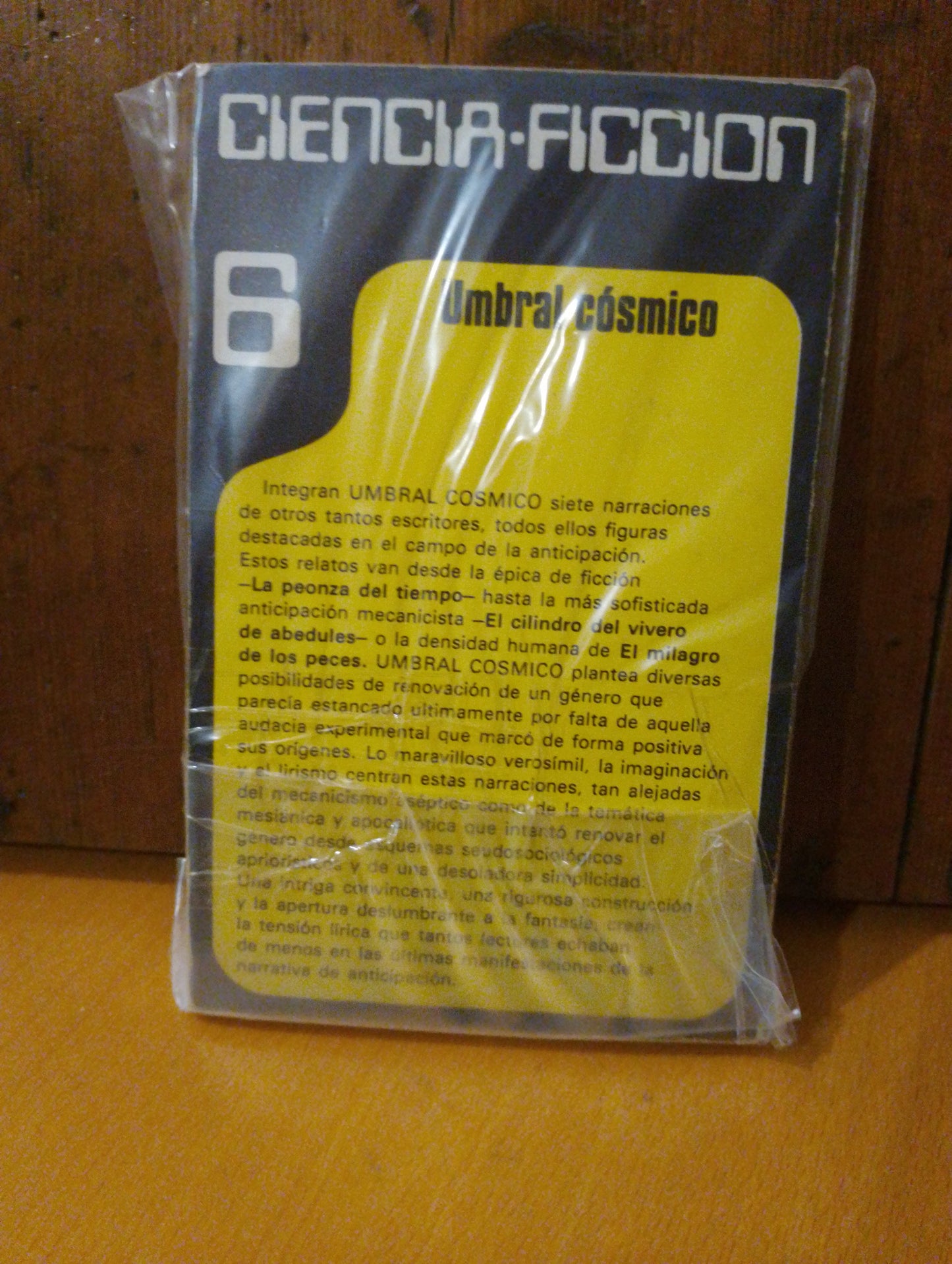 Umbral cósmico. Clifford D Simak. Alan Dean Foster. Larry Niven