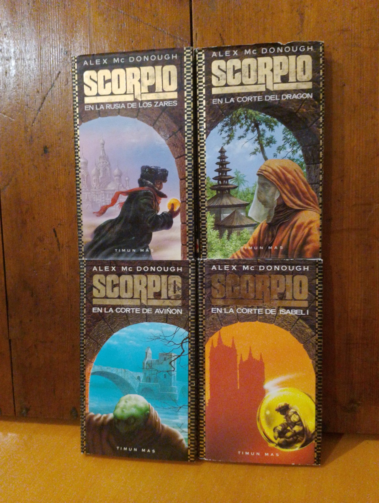 Tetralogía Scorpio. Alex Mc Donough