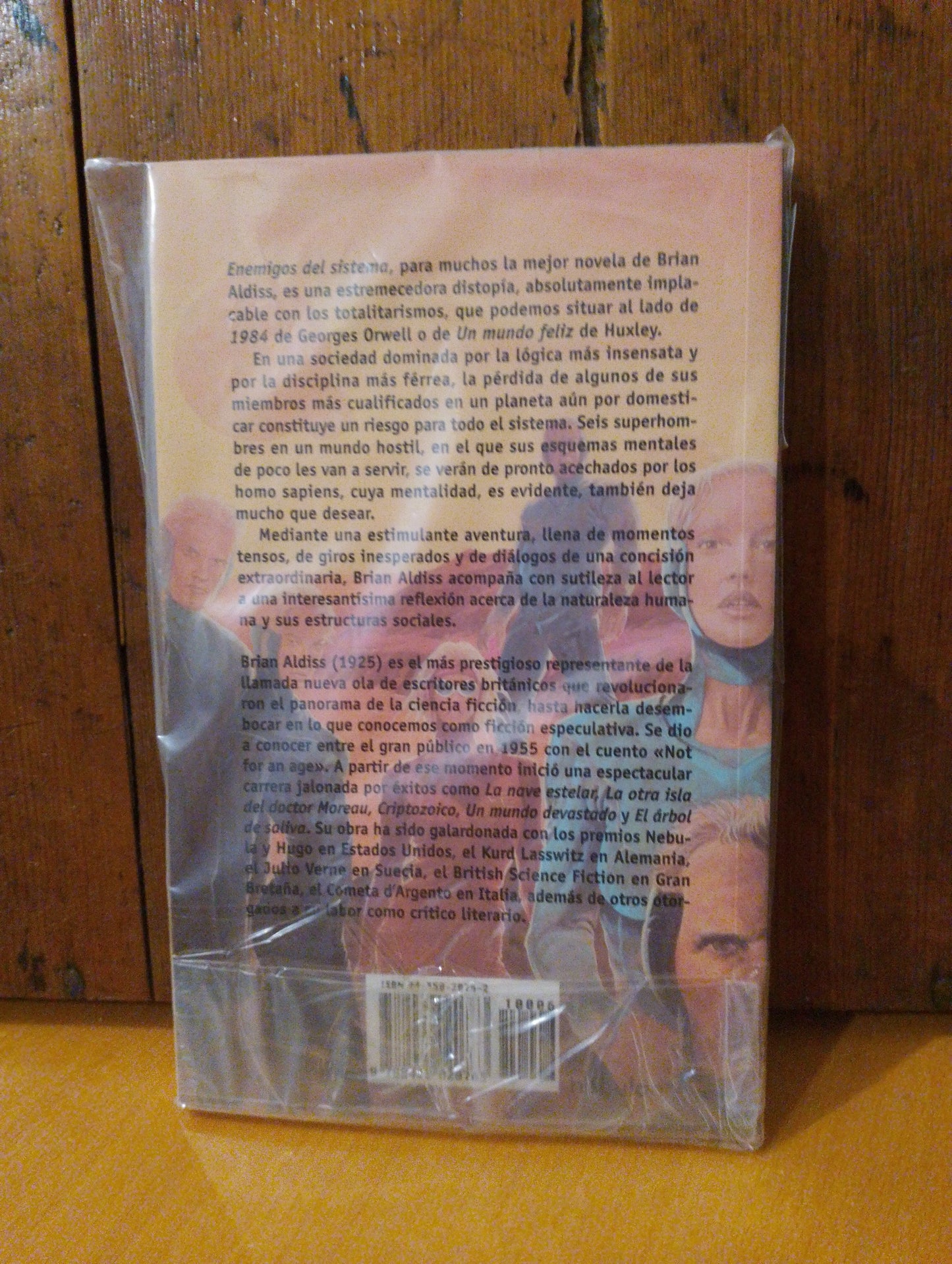 Enemigos del sistema. Brian Aldiss